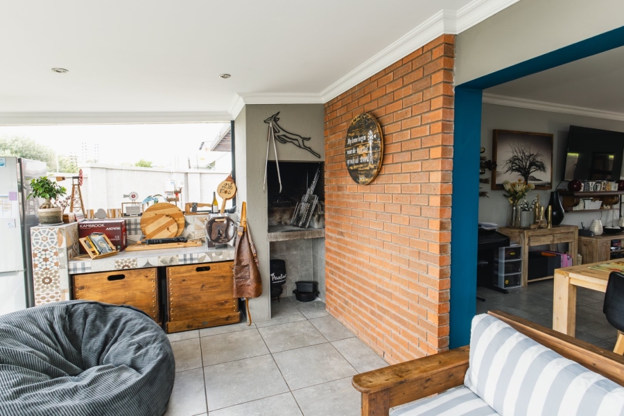 5 Bedroom Property for Sale in Somerton Estate Free State